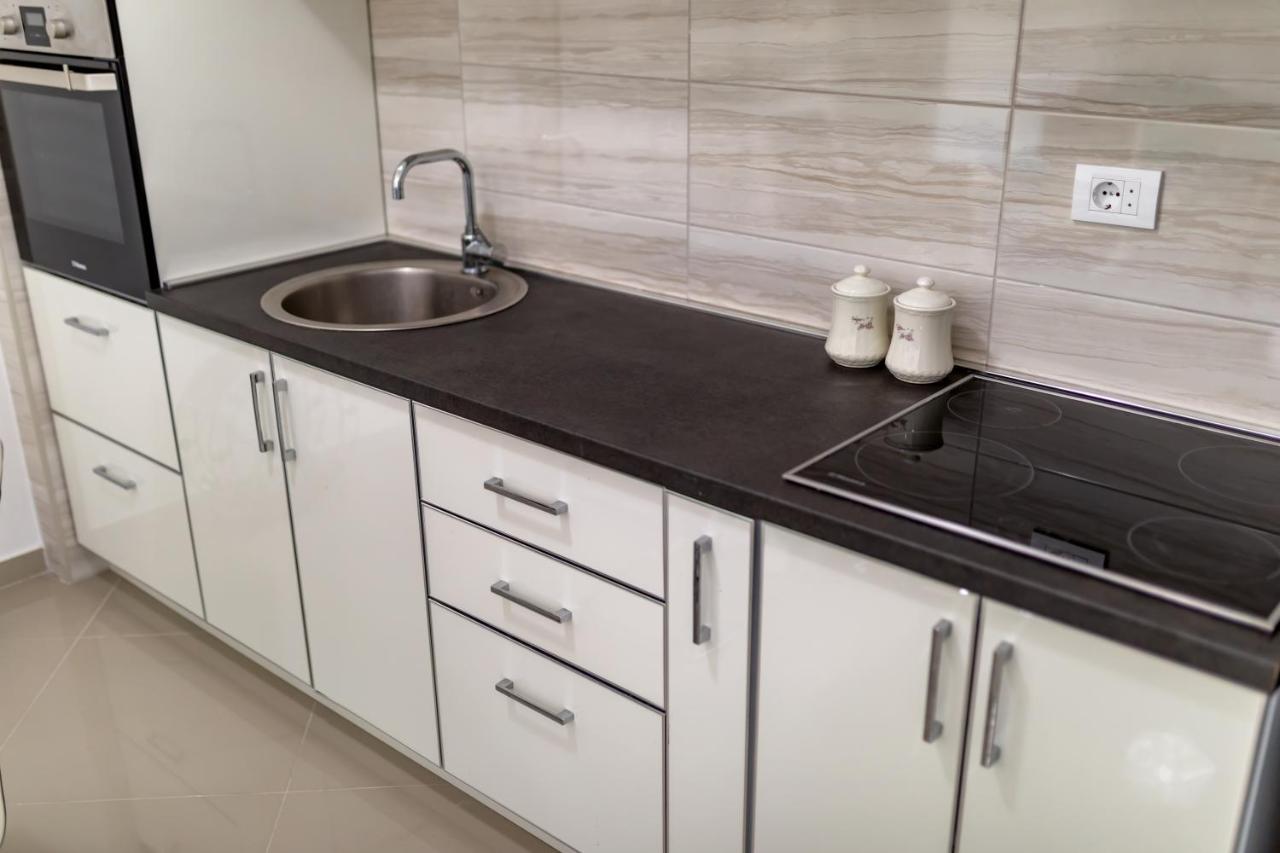 Apartman A13 Susanj บาร์ ภายนอก รูปภาพ