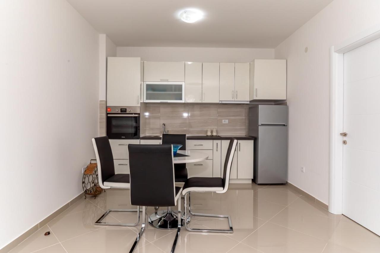 Apartman A13 Susanj บาร์ ภายนอก รูปภาพ